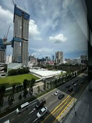 UE Square (D9), Office #558228351